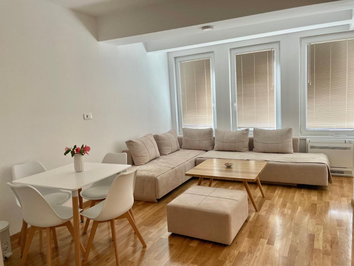 Golden Apartment 스코페 외부 사진