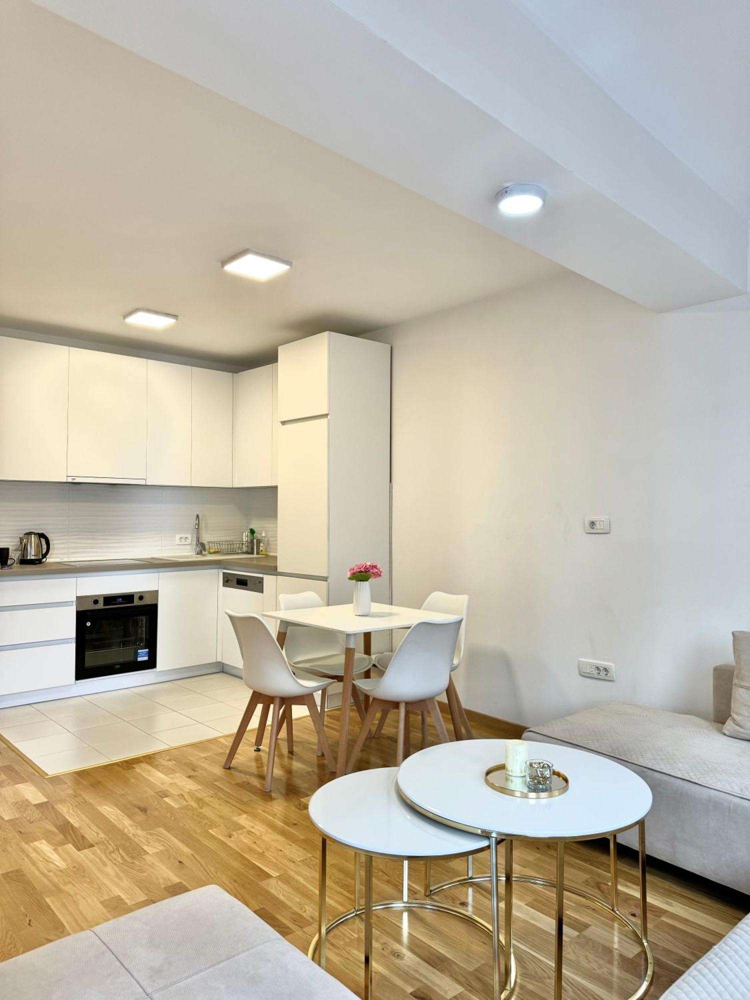 Golden Apartment 스코페 외부 사진